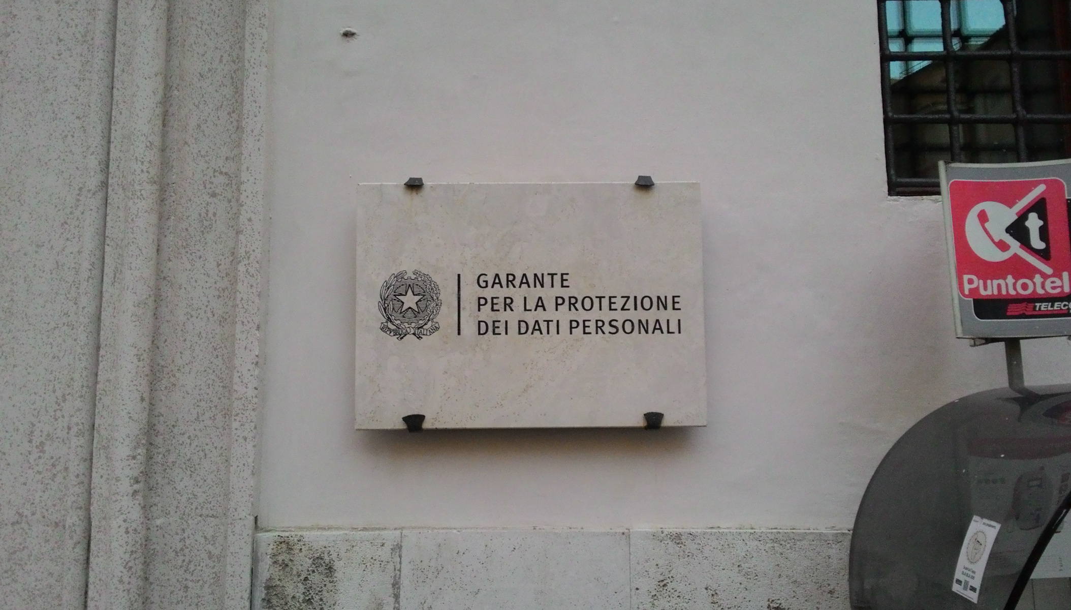 Sede del Garante per la protezione dei dati personali, Piazza di Monte Citorio n. 121 00186 ROMA